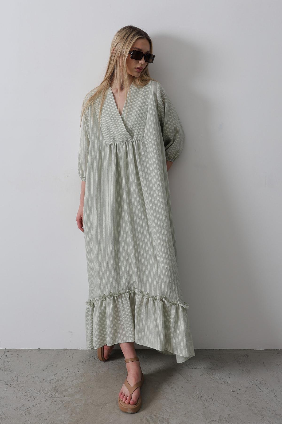 ÇİZGİLİ OVERSIZE V YAKA ELBİSE